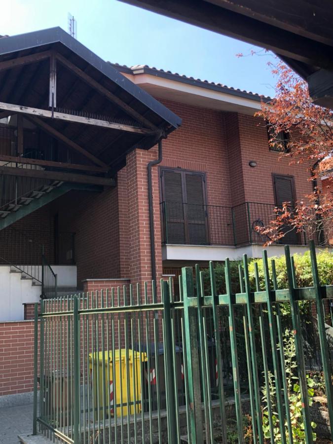 Tra Stadio E Storia - Fronte Allianz Stadium Juventus Venaria Reale Exterior foto
